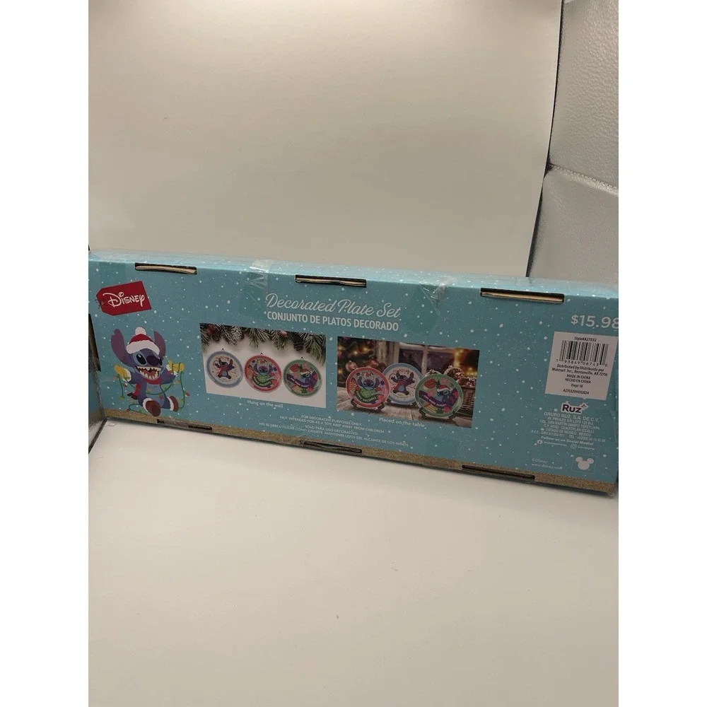 Disney Lilo & Stitch Collectible Holiday Decorative Plate Set‎